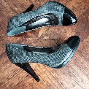 Women's BCBGirls heels size 8